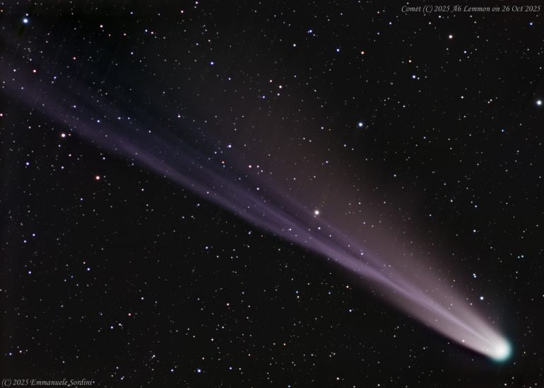 Comet C/2025 A6 (Lemmon)