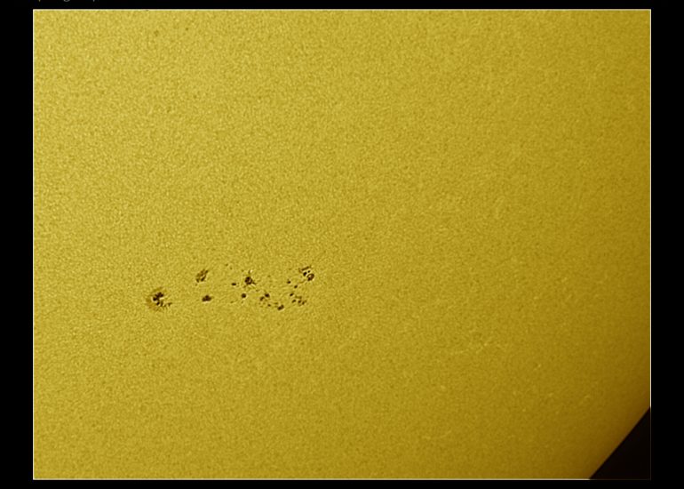 Sunspot group AR3800